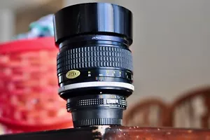 Nikon Nikkor 85mm F1.4 Ais lens for Nikon Film and Nikon Digital SLR cameras - Picture 1 of 15