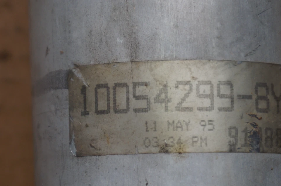 Chevrolet Corvette C4 1991-1996 usado Dana 44 eje de transmisión manual 10054299 Foto 1 de 4