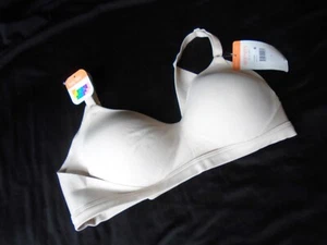S NWT Beige Wireless WARNER'S No Side Effects Smoothing T-Shirt Bra RN2231A S - Picture 1 of 5