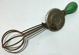 Vintage A & J Egg Beater Pat. Oct 9,1923 Made USA Rotary Hand Mixer Green Handle - Picture 1 of 10