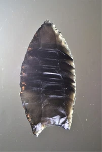 Authentic Modern Reproduction of Pre 1600 Utah Obsidian Arrowhead - Picture 1 of 3