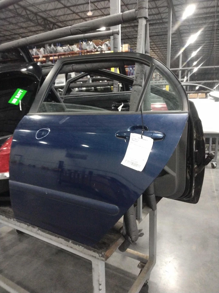 2005 Toyota Corolla Left Rear Door Blue Good Condition 4DR Sedan 273247 - Изображение 1 из 4