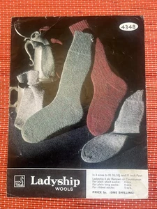 HERREN STRICK LANGE KURZE UNI & GERIPPTE SOCKEN VINTAGE 60’s STRICKMUSTER 4348 - Bild 1 von 2