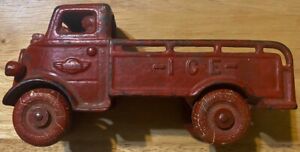 1930s CAST IRON ICE TRUCK TOY By ARCADE MANUFACTURING COMPANY