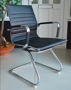 Schwarz Gerippt Designer Büro Empfang Konferenz Stuhl Kunstleder Neu - Bild 1 von 2