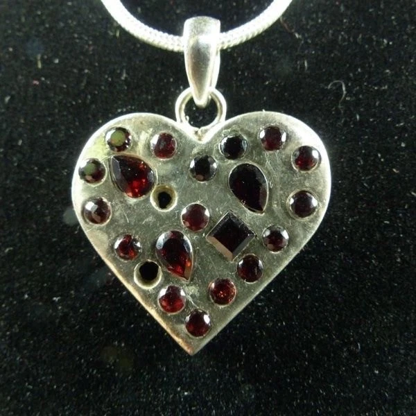 Anhänger, Silber 925 mit Pyrop/Granat - Bild 1 von 1