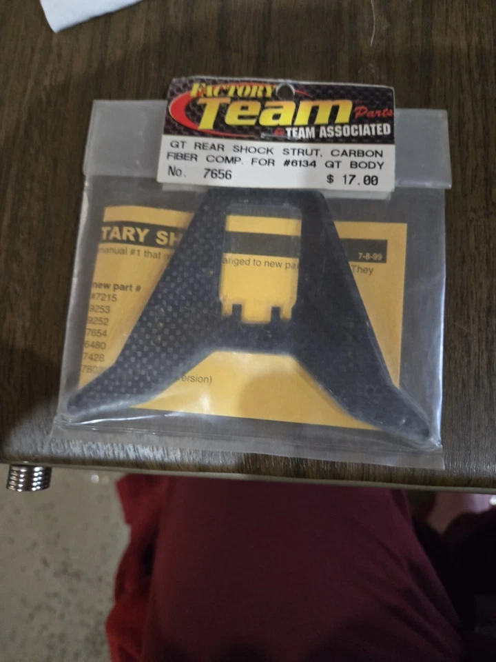 Team Associated 7656 GT Rear Shock Strut Carbon Fiber Comp for 6134 GT Body - Image 1 of 1