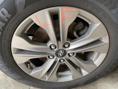 Rueda deportiva de aleación 17x7 de 10 radios para 13-16 SANTA FE 1828345 Foto 1 de 4