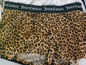 Pantalones cortos Juicy Couture de terciopelo de leopardo para dormir. Talla Mediana Cómoda - Imagen 1 de 1