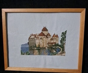 VINTAGE CROSS STITCH CASTLE COMPLETED FRAMED 15X12 - Picture 1 of 6