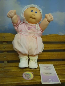 COLECO PREEMIE girl pink FANCY OUTFIT CABBAGE PATCH KIDS w/papers - Picture 1 of 5