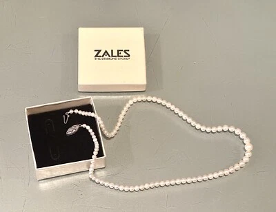 Colar de joias usado com fecho de ouro branco 14K madrepérola Zales no varejo - Imagem 1 de 4