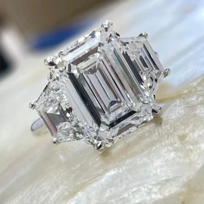 Anillo de compromiso de diamantes talla esmeralda de 6,80 quilates cultivado en laboratorio IGI anillos de oro blanco de 14 quilates Foto 1 de 4