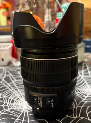 Canon EF-S 15-85mm f/3.5-5.6 IS USM Zoom APS-C Lens + Hood - Image 1 of 4