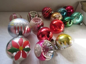 Lote de 16 piezas de adornos de vidrio navideño vintage. - Imagen 1 de 14
