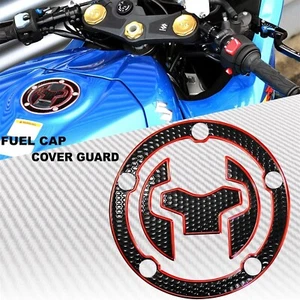 CUBIERTA PROTECTORA DEL TANQUE DE GASOLINA NEGRA Y ROJA NEGRA 17-23 GSXR/GSXS 750/1000 - Imagen 1 de 4