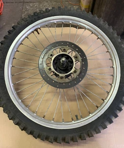 Cerchio Takasago Rim J21x1.60 DOT 013 788 con mozzi Husqvarna wrk 250 1988 - Foto 1 di 6