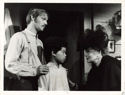 Foto de prensa de televisión Richard Thomas Olivia de Havilland Marcus Wyatt 7x9 raíces *P70b Foto 1 de 4