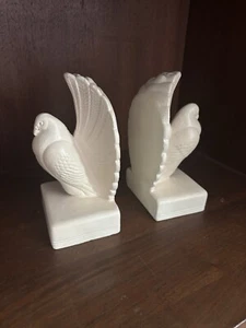 ANTIQUE WHITE POTTERY POUTER PIDGEON DOVE BOOKENDS - Picture 1 of 4
