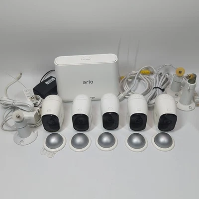 Lote de 5 Cámaras Arlo Pro Con Hub Y Montajes SIN PILAS Cámaras Encendido Foto 1 de 4