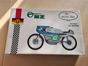 Protar 1:9 Scale MZ 250cc 2 Cilindri Grand Prix "150 Pezzi Da Montare" Mod.111 - Bild 1 von 4