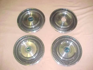 1971-1973 Cougar Hub Caps - Set - Picture 1 of 5