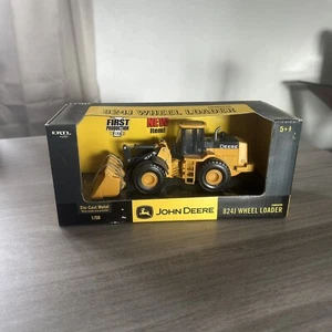 Yellow John Deere 824J Wheel Loader Miniature 1/50 Diecast Model by Ertl - Picture 1 of 9