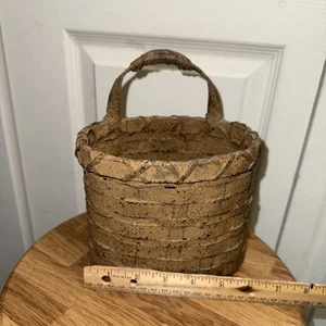 Wall pocket hanging basket.  Unbranded  - Picture 1 of 6