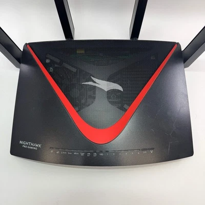 Router para juegos NETGEAR Nighthawk XR700 Tri Band WiFi 5 AD7200 Foto 1 de 4
