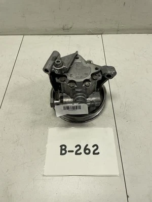 2007 AUDI A4 3.2L POWER STEERING PUMP W/SUPPORT BRACKET OEM+ - Image 1 of 4