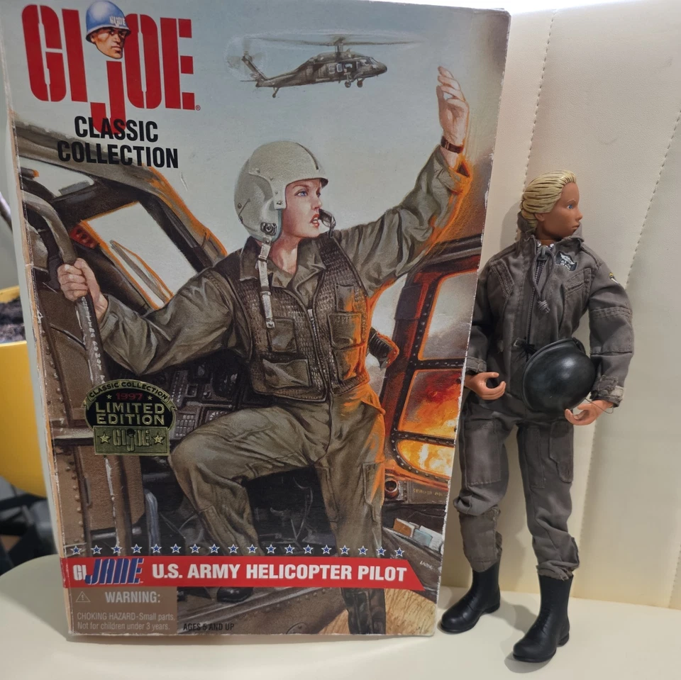 NUEVO EN CAJA GI Joe Clásico Jane Mujer Rubia Ejército de Estados Unidos Helicóptero Falta Chaleco Piloto LE Foto 1 de 4