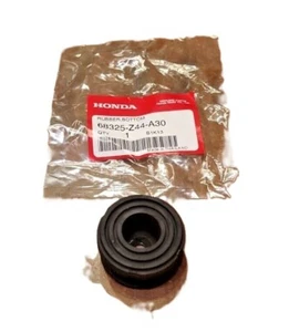 Genuine Honda Generator EU22 Lower Rubbers x 4 68325-Z44-A30 - Picture 1 of 3