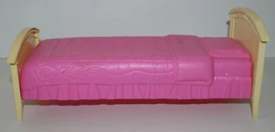 Muñeca Barbie Mattel cama insignia 2002 vivir con estilo Foto 1 de 4
