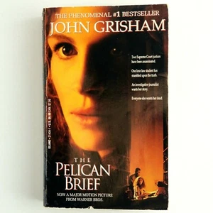 Paperback Book The Pelican Brief by John Grisham Classic Thriller Movie Tie-In - Imagen 1 de 4