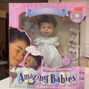 Playmates Amazing Babies 2000 bambola interattiva rara solo lingua spagnola sigillata - Foto 1 di 24