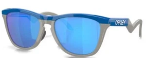 OAKLEY mod. FROGSKINS RANGE 9289 0355 PRIMARY BLUE/COOL GREY lenti PRZM SAPPHIRE - Picture 1 of 1
