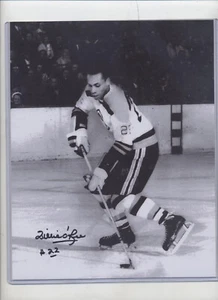 1 - Foto autografiada de Willie O'Ree de los Boston Bruins de la corte 8 x 10 - Imagen 1 de 2