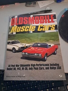 Revista/libro Oldsmobile Muscle Cars 1994 Phillip Kunz - Imagen 1 de 2