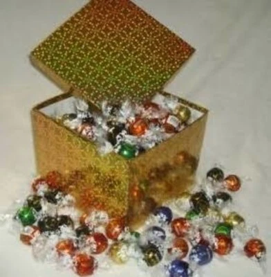 1KG LINDT LINDOR BALLS - IN A GIFT BOX! LOTS OF FLAVOURS (FREE POST) - image 1 of 2