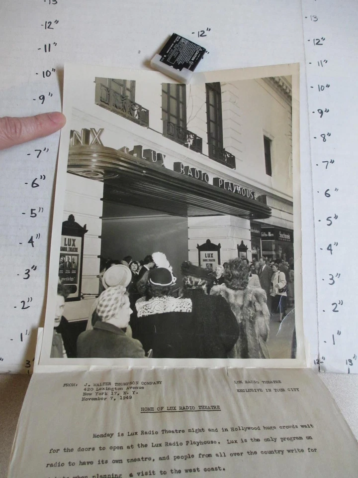 Foto de televisión CBS 1949 LUX RADIO TEATRO Jeanne Crain William Holden Edmund Gwenn Foto 1 de 1