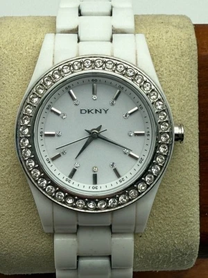 DKNY NY-8145 White Quartz Analog Women's Watch – 31mm – New Battery – VG Cond - Image 1 of 4