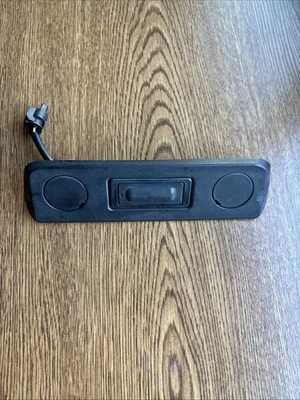 Interruptor de manija de maletero puerta levadiza Chevrolet Volt 2012-2015 OEM 22837592 Foto 1 de 4