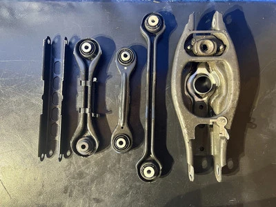 OEM BMW E90 E92 Rear Driver Lower Upper Suspension Control Arm Wishbone SET 82k - Image 1 of 4