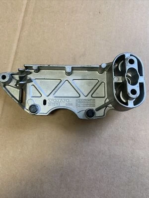 2007-2011 VOLVO XC90 A/C BRACKET 30715183 OEM - Image 1 of 4
