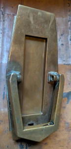 VINTAGE ART DECO BRASS DOOR KNOCKER / LETTERBOX - Post Salvage Cool Antique? - Picture 1 of 17
