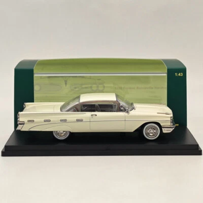 GFCC 1/43 1959 Pontiac Bonneville Hardtop White Diecast Model Car Collection