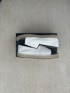 Chanel Women CC Logo Cap Toe Lambskin Leather Espadrilles White Black Size 39 - Picture 1 of 6