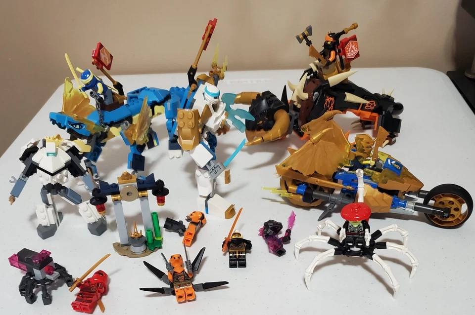 LEGO Ninjago Lot - Complete With All Minifigures - Instructions Included - - Image 1 of 2