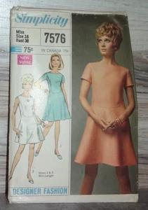 1960's Simplicity Designer Fashion Misses' Dress Pattern 7576 Size 16 cut B101 - Picture 1 of 1