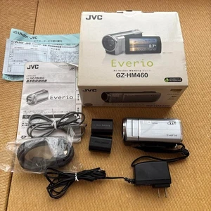JCV Everio GZ-HM460 HD Camcorder Video camera 16GB 40x Optical Zoom Silver w/Box - Picture 1 of 13